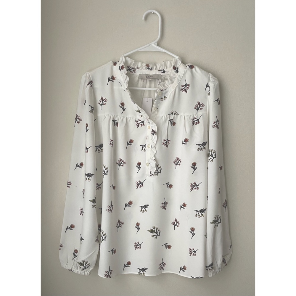 COPY - Long sleeved floral blouse